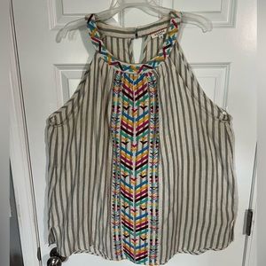 Womans Tank with Embroidered pattern size 2X